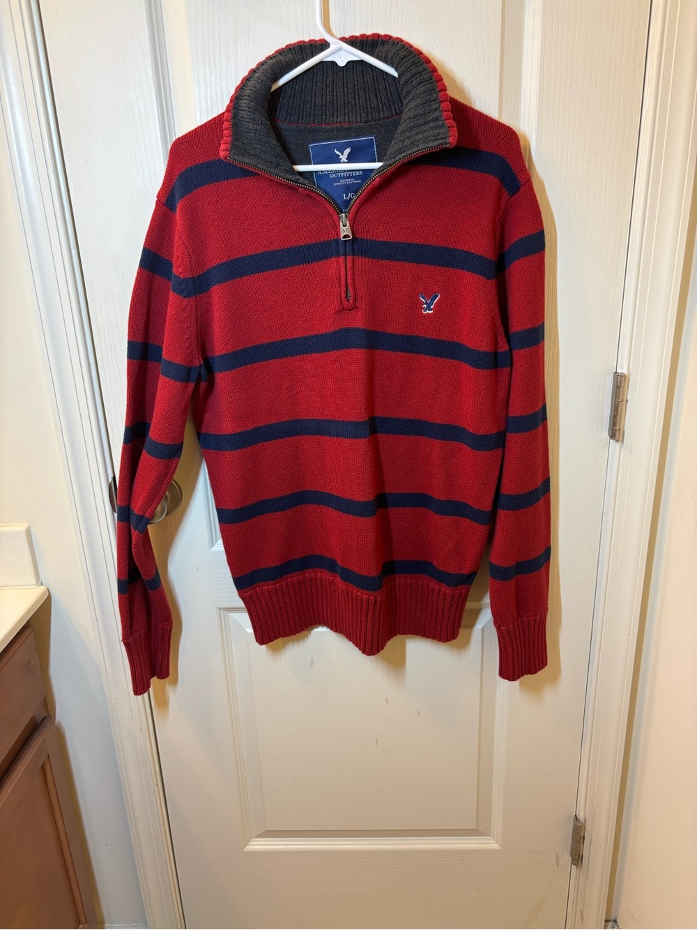 American Eagle Outfitters Y2K Men’s Large Red Navy Striped Quarter Zip Sweater
